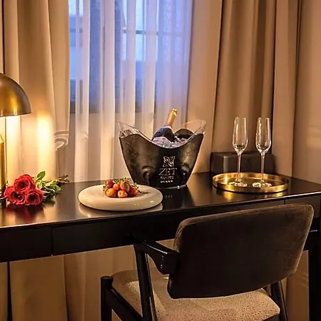 Zet Hotel 5*